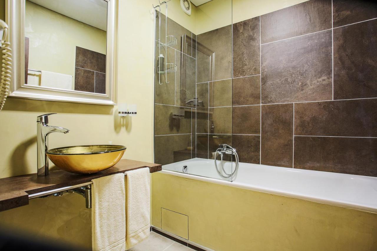 Hotel Ostrov نيمبورك المظهر الخارجي الصورة
